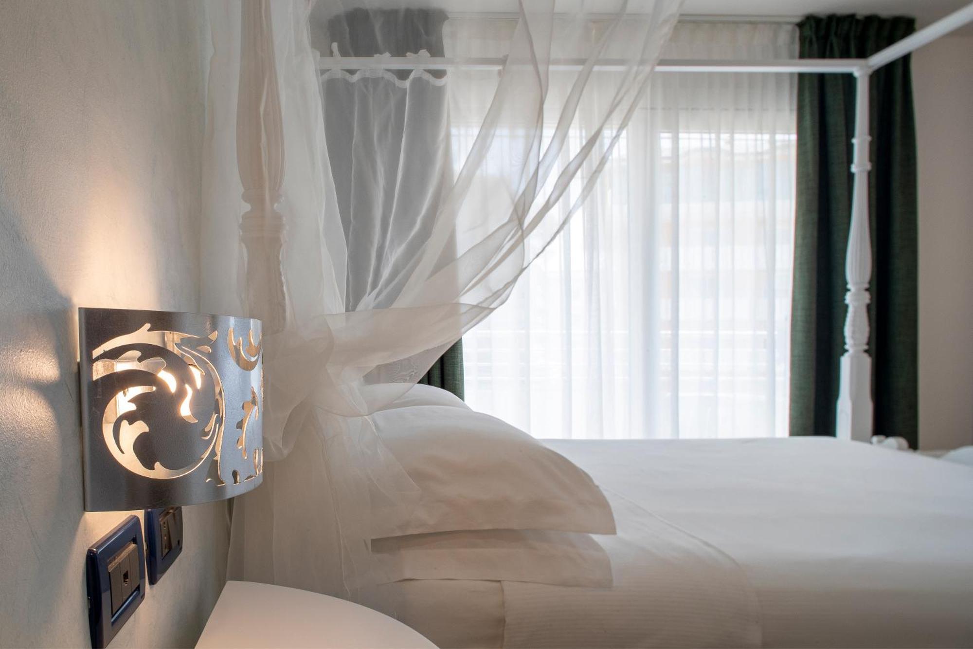 Fantinello Hotel กาออร์เล ภายนอก รูปภาพ