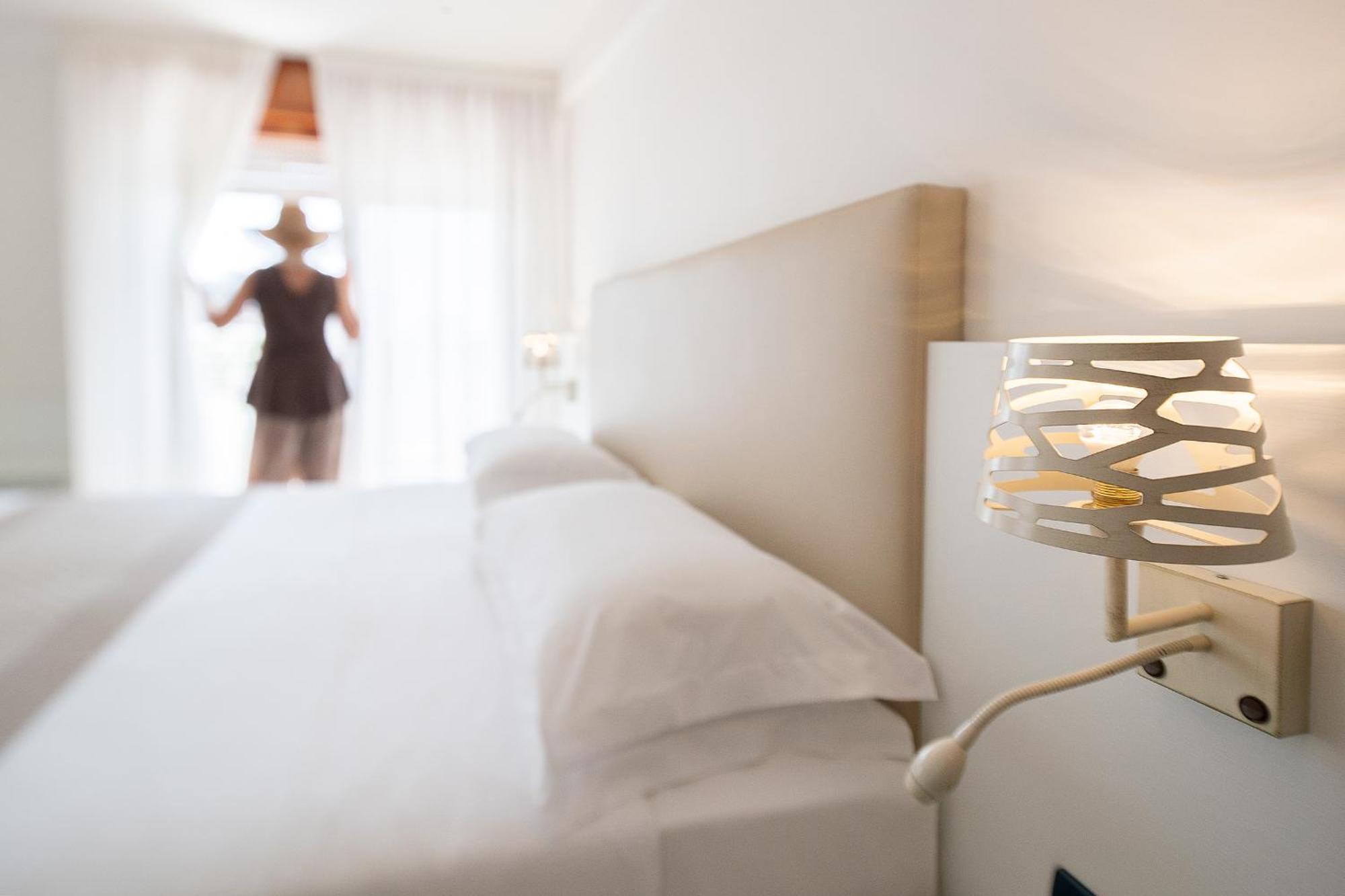 Fantinello Hotel กาออร์เล ภายนอก รูปภาพ