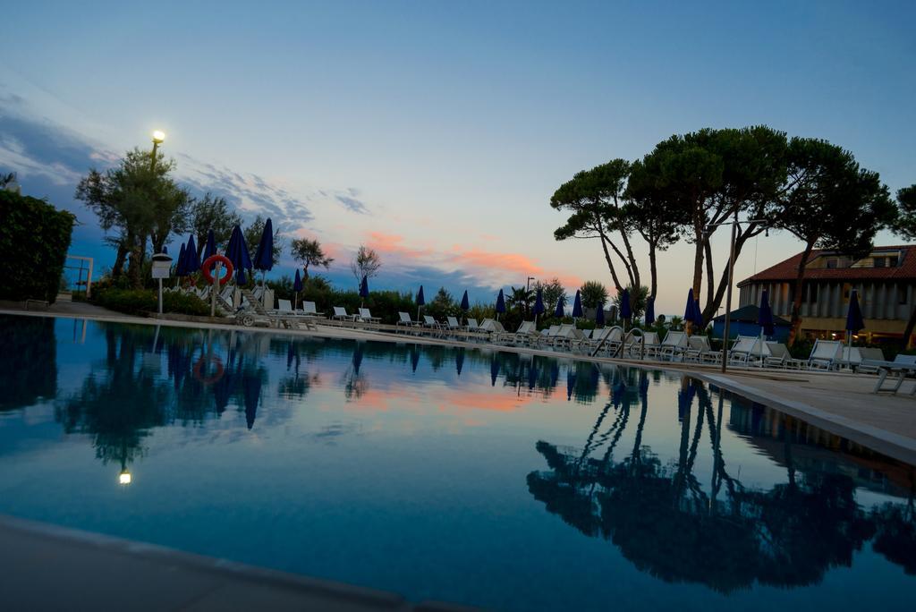 Fantinello Hotel กาออร์เล ภายนอก รูปภาพ