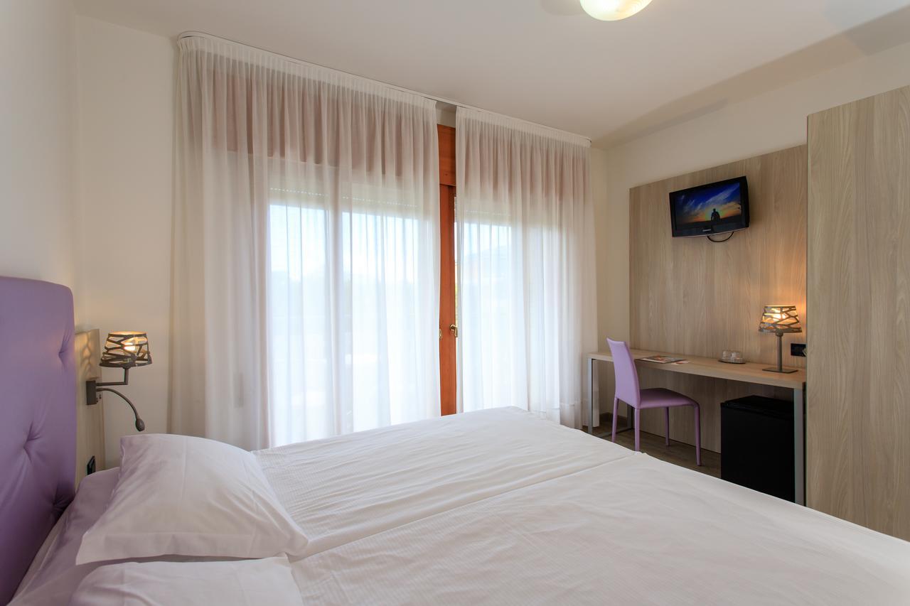 Fantinello Hotel กาออร์เล ภายนอก รูปภาพ