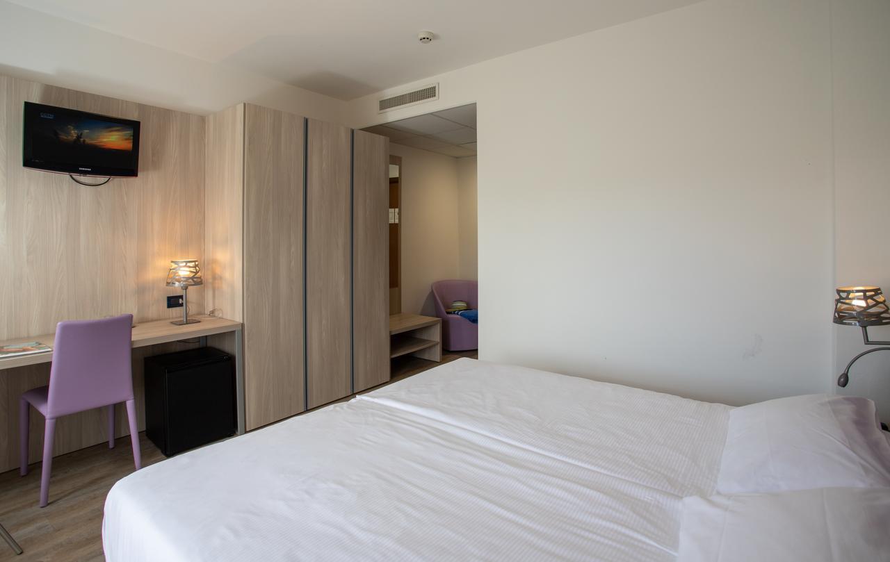 Fantinello Hotel กาออร์เล ภายนอก รูปภาพ
