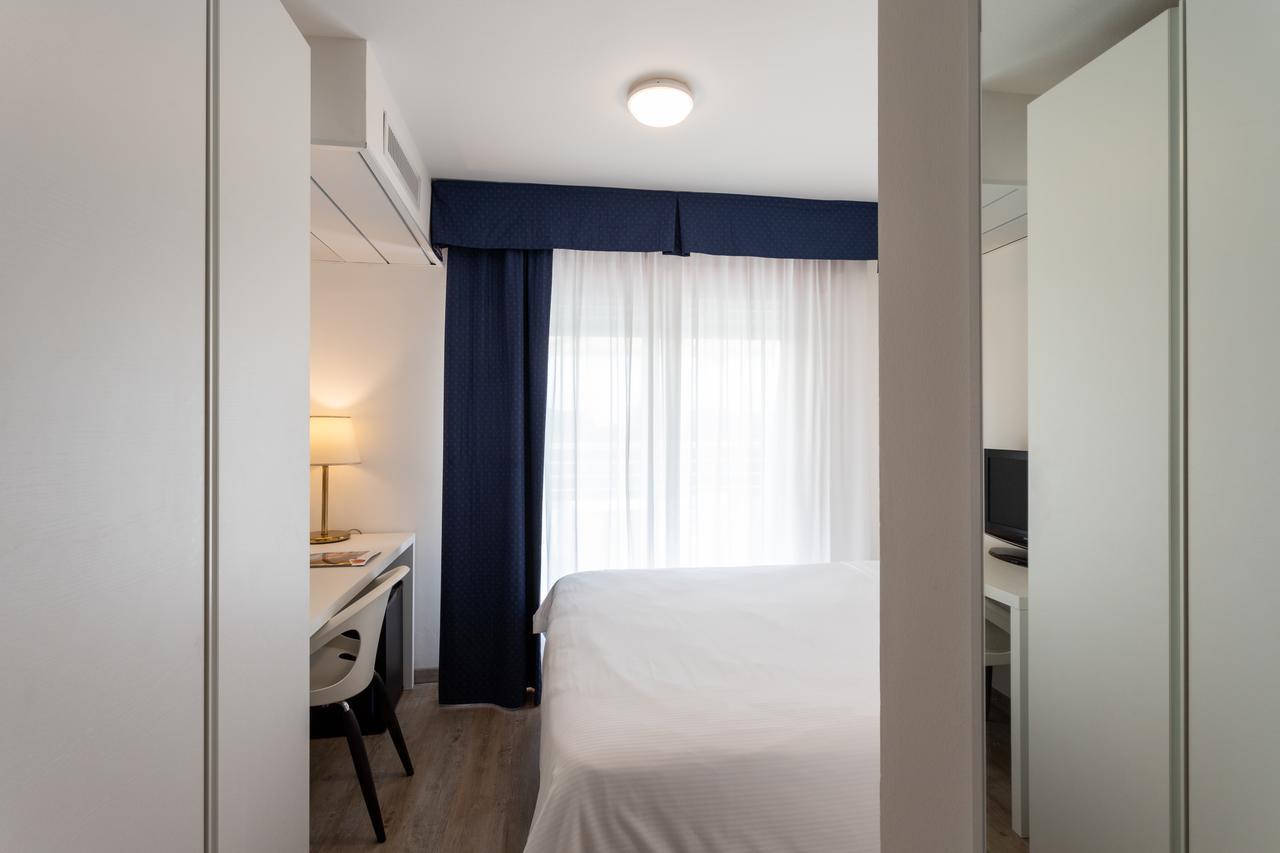 Fantinello Hotel กาออร์เล ภายนอก รูปภาพ